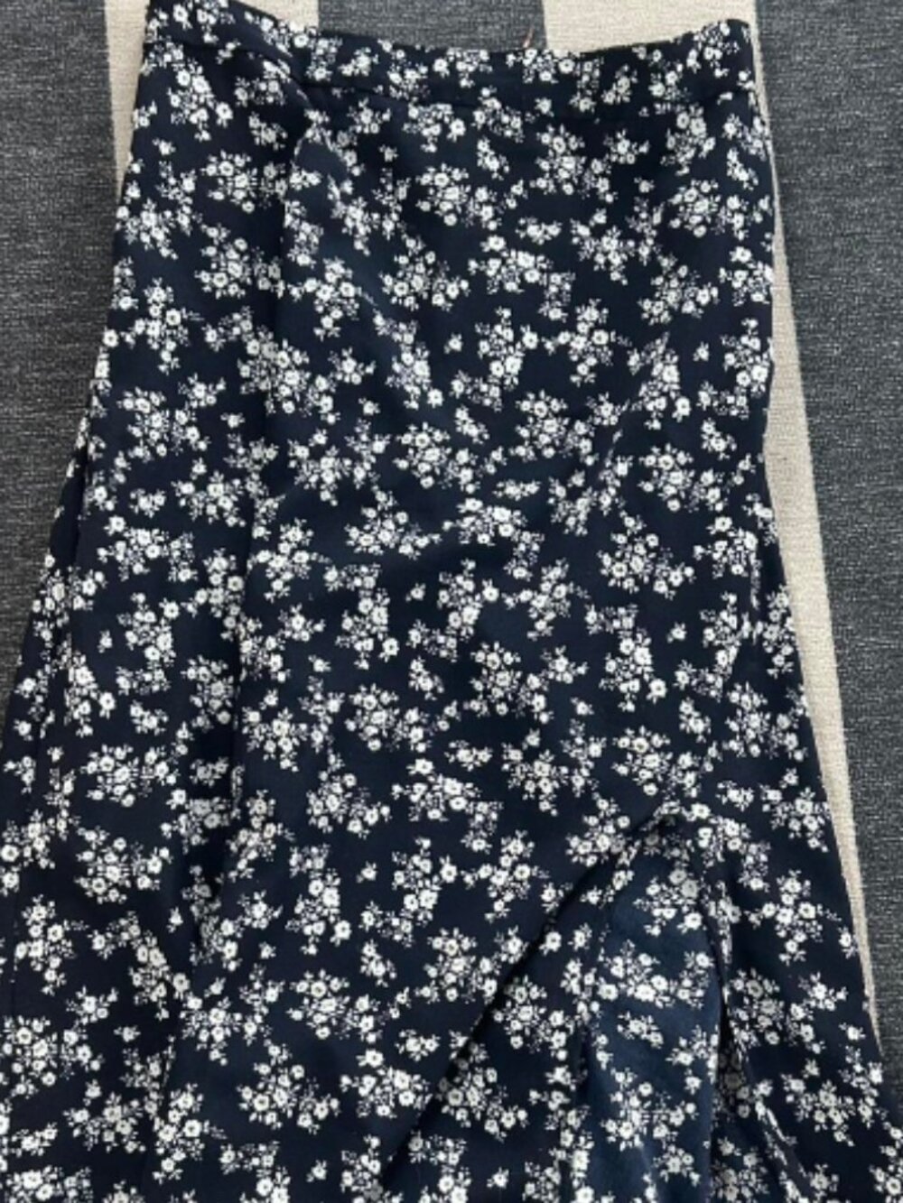 SHEIN navy blue floral skirt